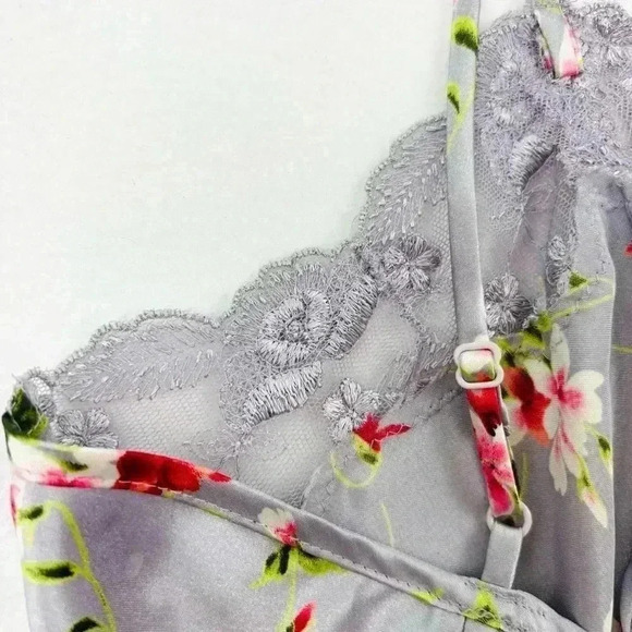 Vintage 90s Victoria's Secret Slip Nightgown Lavender Floral Lace Lingerie SizeS - Picture 10 of 16